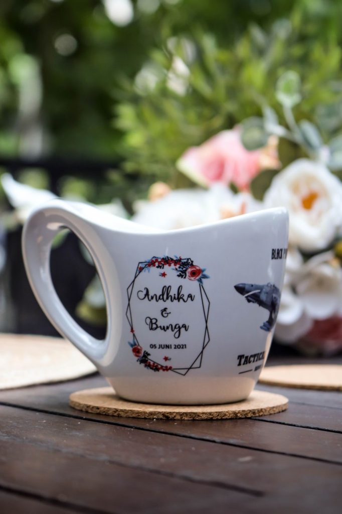 desain souvenir mug